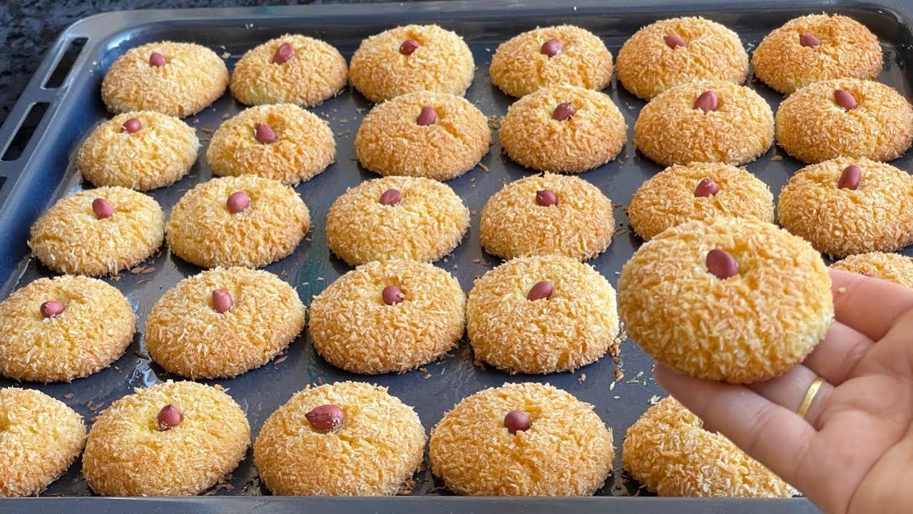 سهلة وطعمها حلو .. طريقة عمل غريبة السميد بمكونات بسيطة