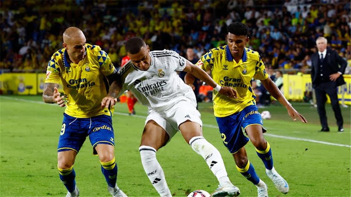 بصوت المتميز المعلق حفيظ الدراجي .. القنوات الناقلة لمباراة ريال مدريد ولاس بالماس في الدوري الإسباني اليوم