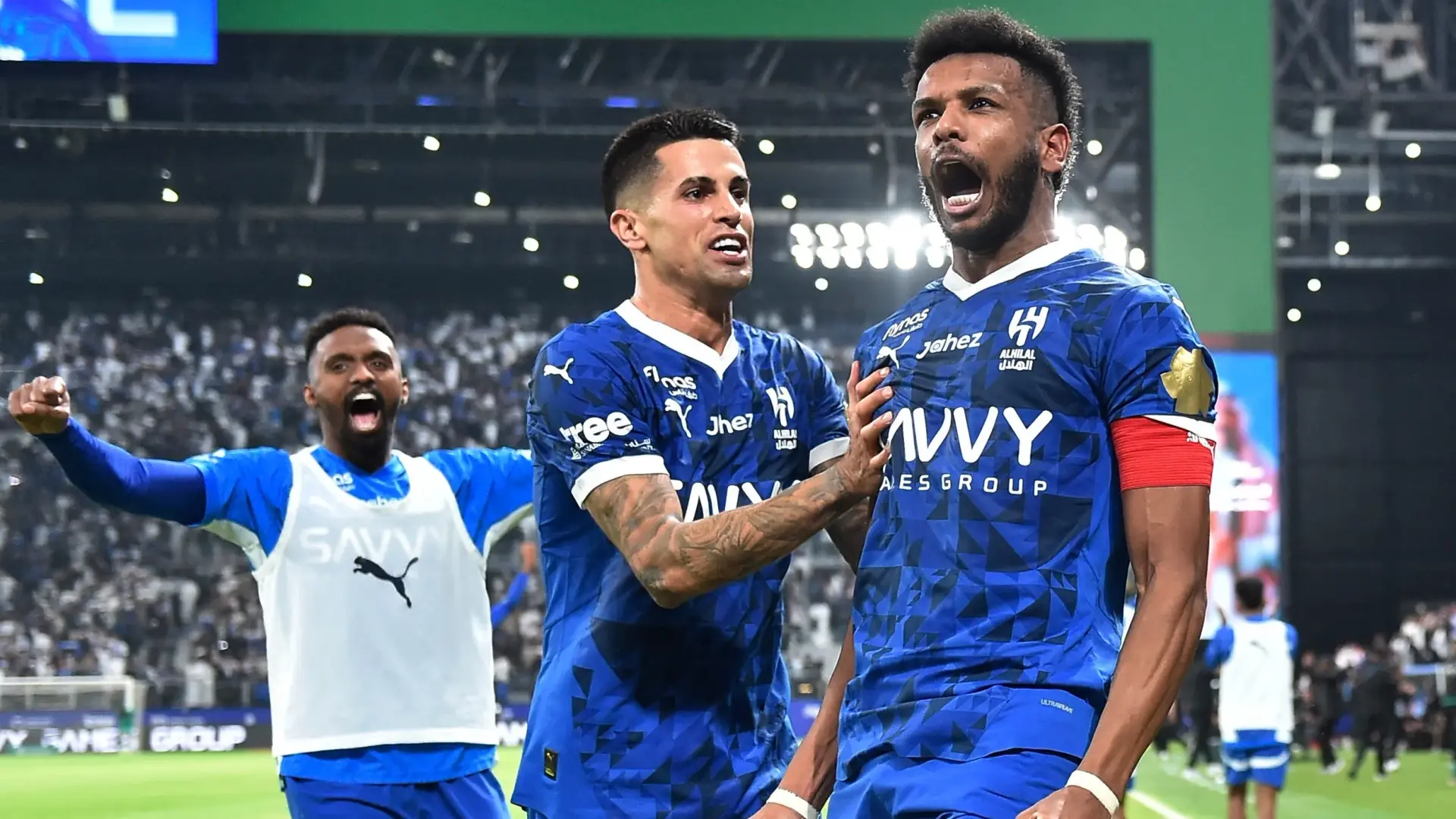 من هو معلق مباراة الهلال والقادسية اليوم في لقاء منتظر في دوري روشن السعودي 2025