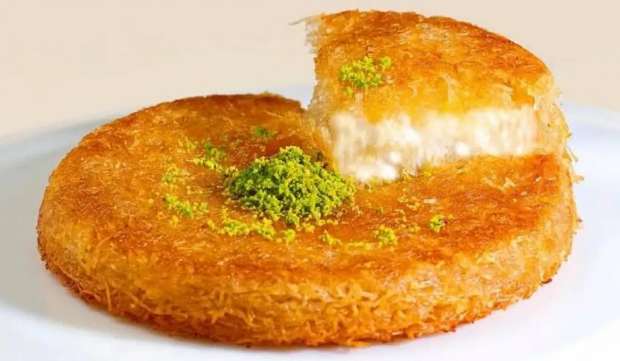 طريقة تحضير الكنافة بالقشطة الكدابة بخطوات سهلة وسريعة ومذاق رائع