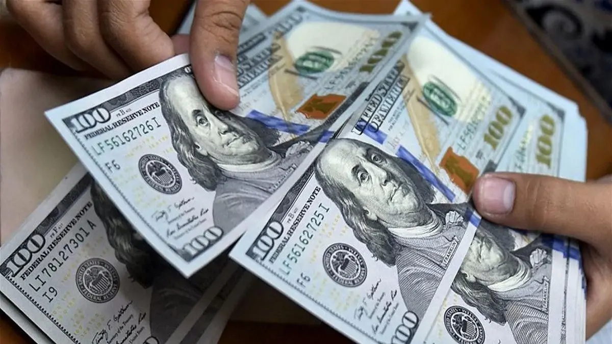 “الأخضر بكام النهاردة؟”.. سعر صرف الدولار أمام الجنيه اليوم الإثنين 17 فبراير 2025