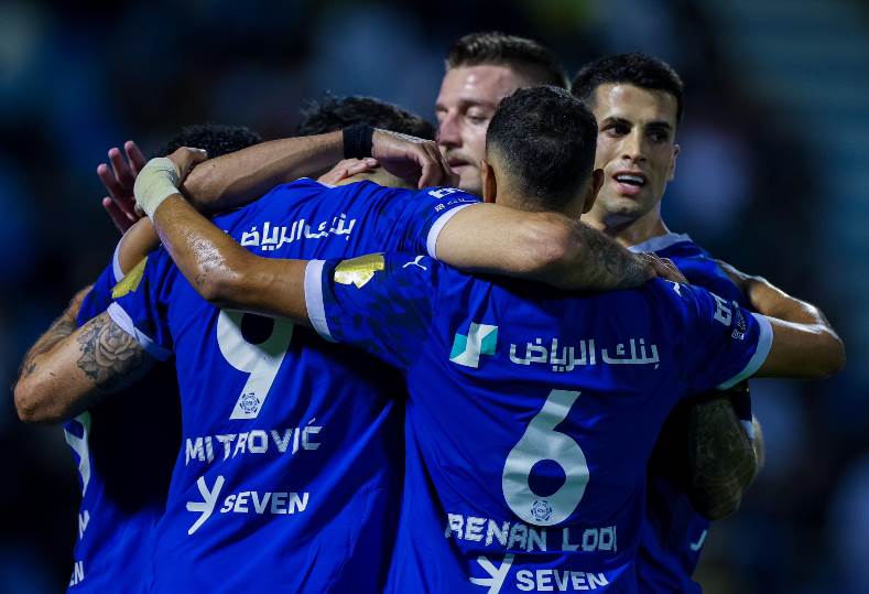 تشكيلة الهلال أمام ضمك اليوم في الجولة الـ 19 من الدوري السعودي للمحترفين 2025 والقنوات الناقلة واسم المعلق