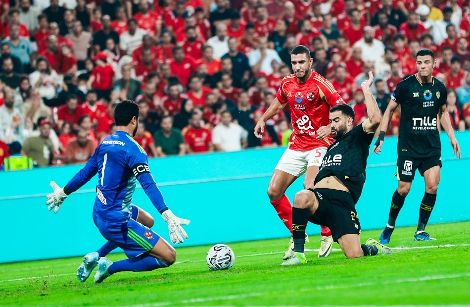 الأهلي يعلن تشكيله الرسمي لمواجهة الزمالك في قمة الدوري المصري