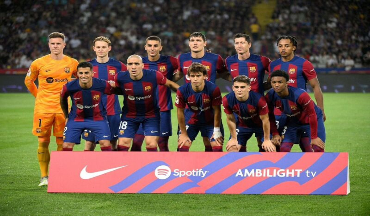 القنوات الناقلة لمباراة برشلونة ضد ألافيس والتشكيل المتوقع