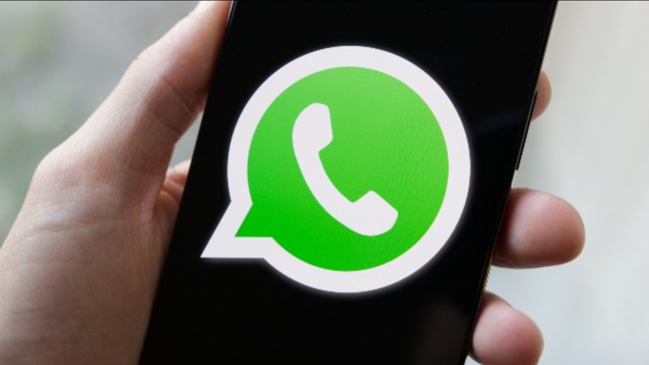 ميزة جديدة جارٍ تطويرها.. واتساب تنشيء روبوتات ذكاء اصطناعي مخصصة ضمن التطبيق