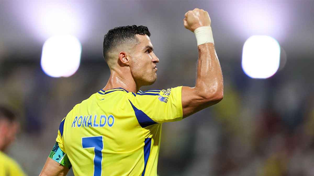 تطورات جديدة بشأن مفاوضات تجديد عقد كريستيانو رونالدو مع النصر