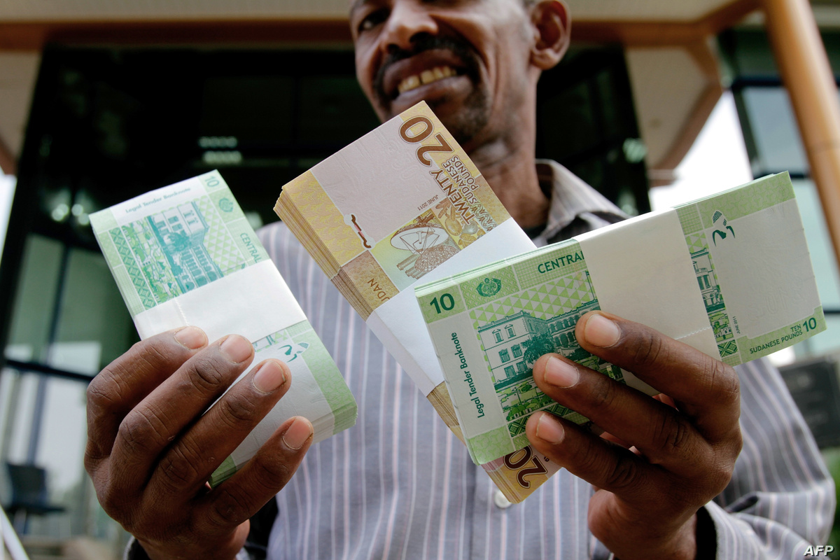 سعره هَسَّةْ.. سعر الجنيه السوداني مقابل الريال السعودي والدولار الأمريكي في شراء النقد وسعر البيع اليوم