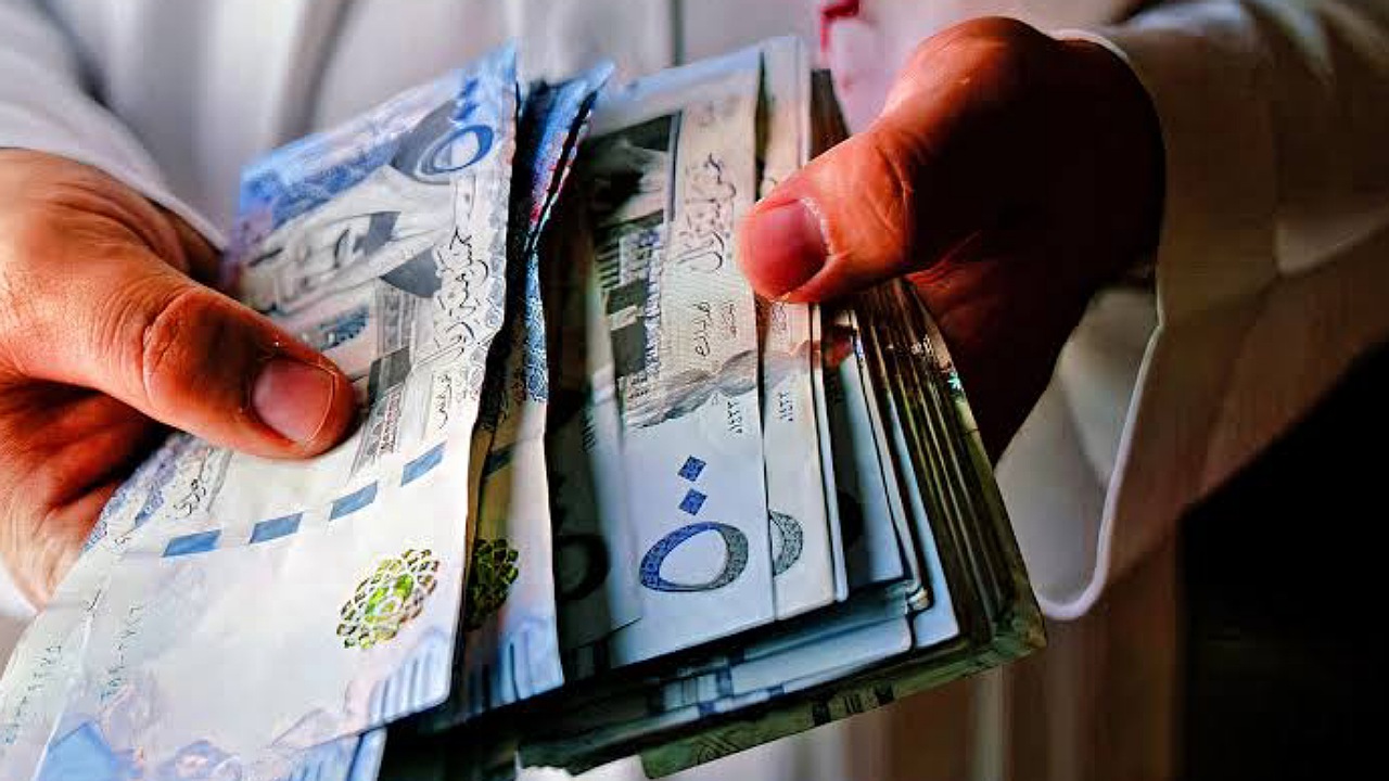 استلام فوري للمواطنين 300,000 ريال لسداد الديون بأقساط مرنة شهرية حتى 5 سنوات بدون موافقة الكفيل
