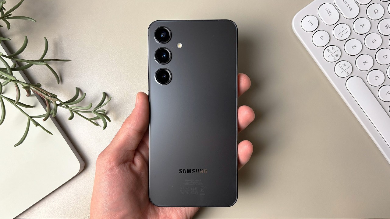 يتحدي منافسين الساحة بشراسة هاتف Samsung Galaxy S24 Plus الأقوي في فئته بمعالج طلقة وكاميرا احترافية وبطارية ضخمة