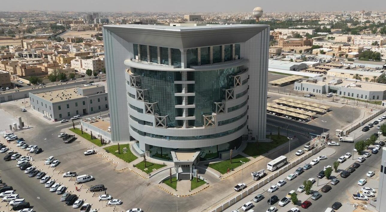 إنجاز طبي جديد.. تجمع القصيم ينجح في إستئصال ورم بوزن 8 كيلو جرامات من بطن مريضة