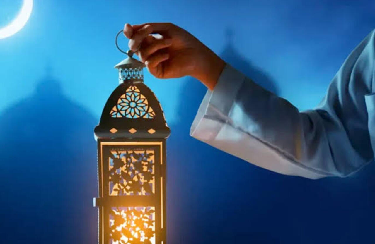 مرحب شهر الصوم.. أجمل عبارات التهنئة بشهر رمضان 2025 إرسلها للأهل والأصدقاء