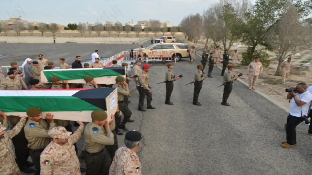 من هما أحمد فرحان هراط وضاحي صالح بعد تشييع جنازتهما وتقديم عزاء أميري؟ بطولات تخلدها ذاكرة الكويت