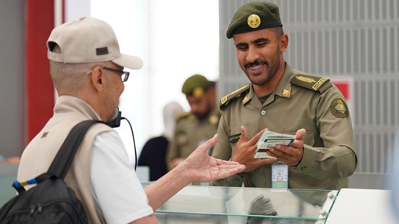 خطوات الاستعلام عن صلاحية الإقامة عبر منصة أبشر الالكترونية 1446
