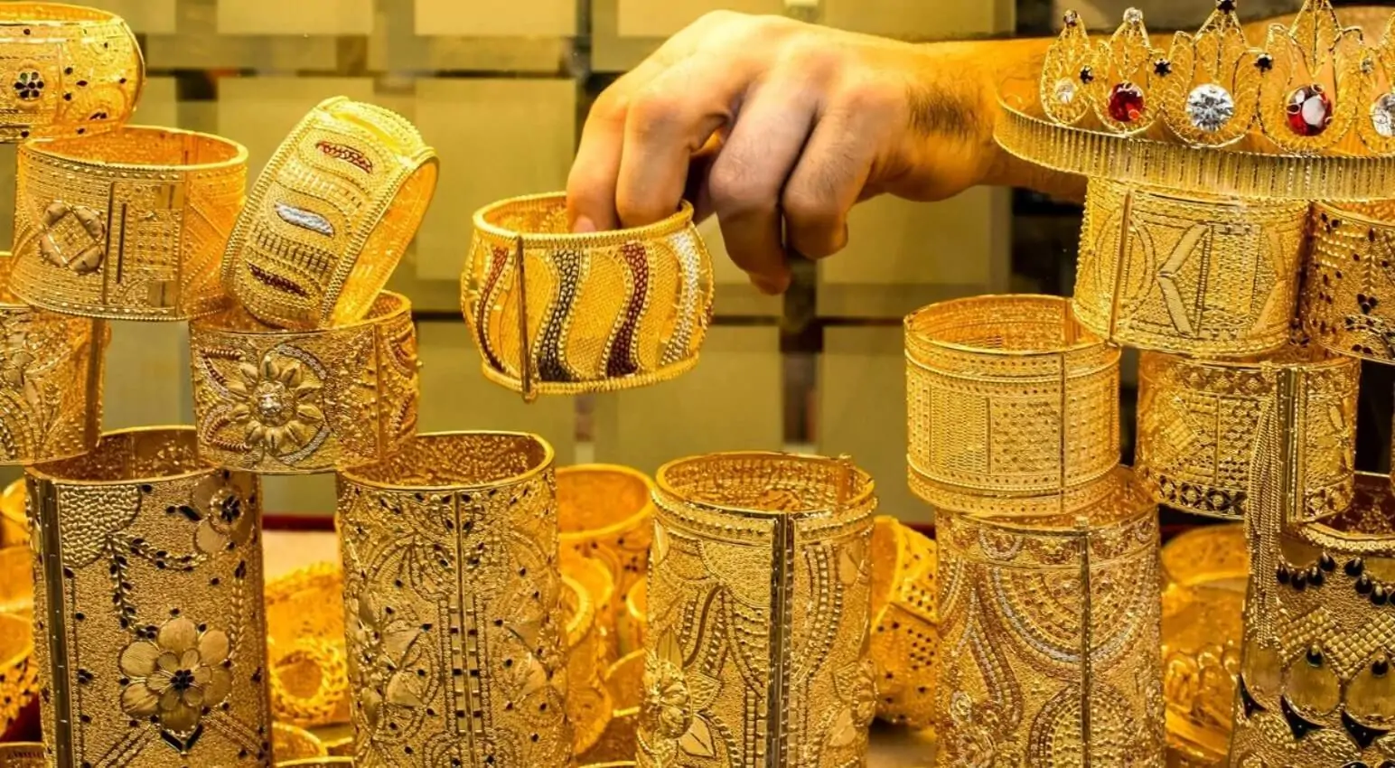 سعر الذهب يرتفع خلال أسبوع 90 جنيه .. تعرف على أخر سعر للمعدن الأصفر