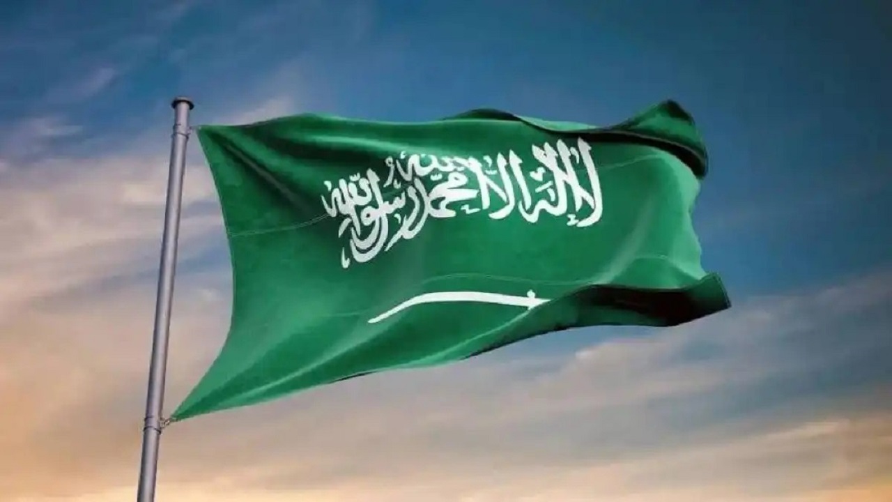 ملابس خضراء وأغاني وأعلام.. كيف تحتفل السعودية بيوم العلم؟