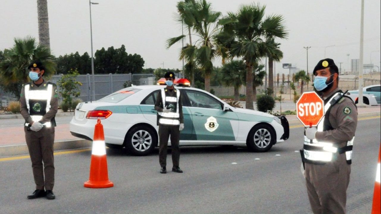 المرور السعودي.. يحذر من مخالفة الفحص الدوري للسيارات ويفرض عقوبة تصل إلى 300 ريال سعودي
