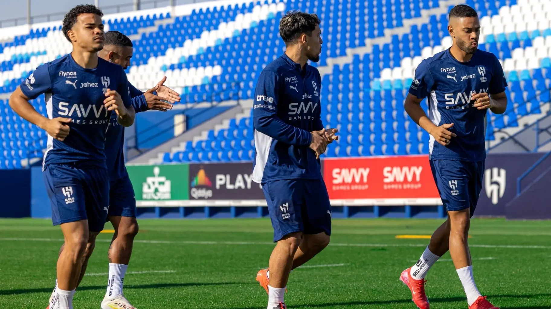 بعد قليل .. معلق مباراة الهلال والاتحاد اليوم  2025 + القنوات الناقلة
