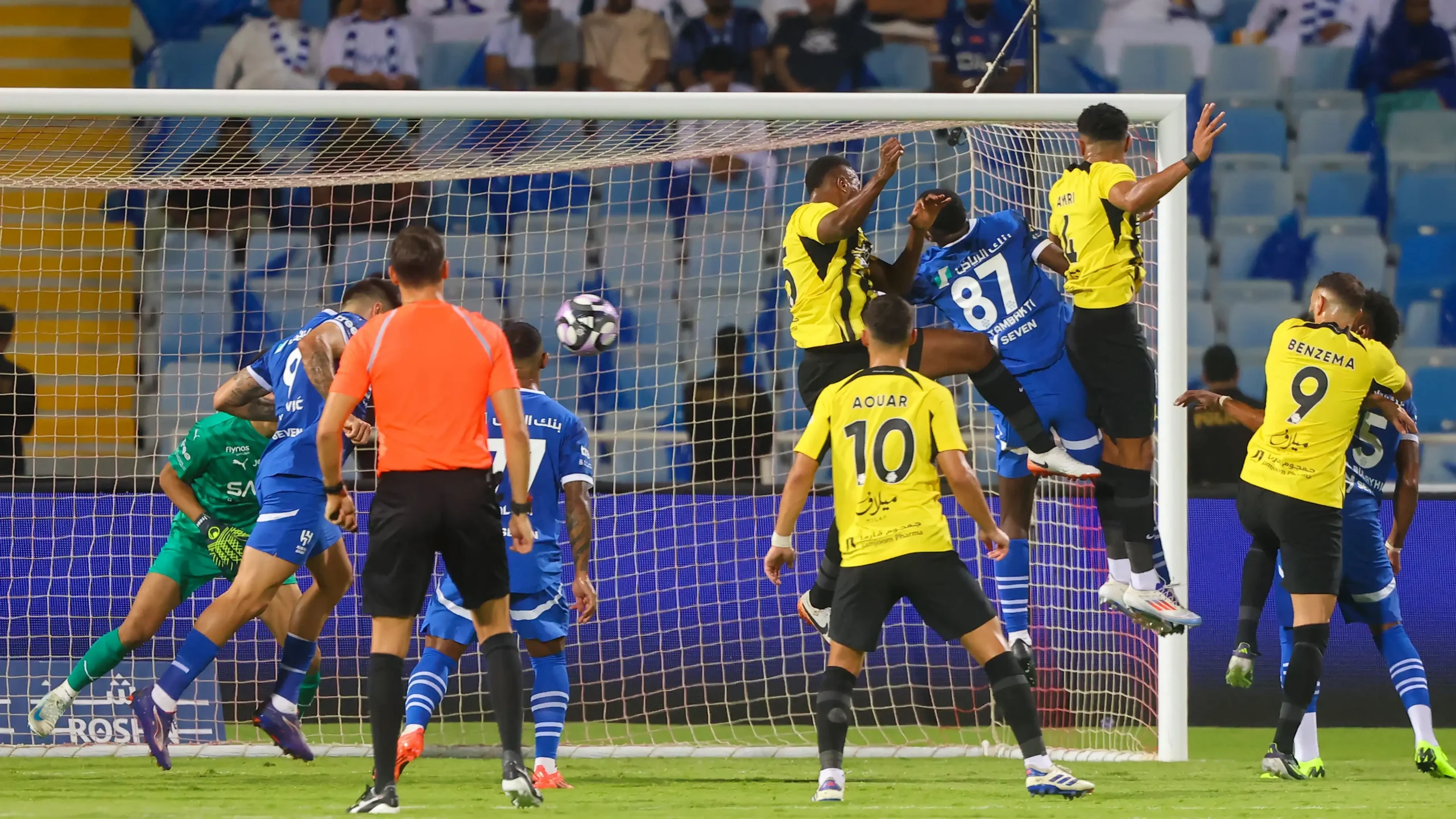 مفاجأة سارة لـ الاتحاد تصدم الهلال قبل مباراة التعاون