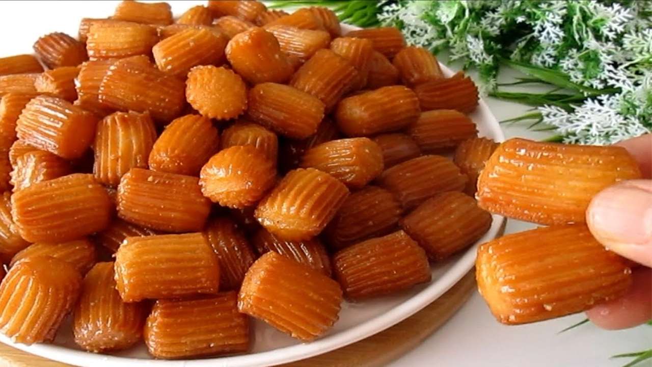 “أشهى حلويات رمضان” .. طريقة عمل بلح الشام المقرمش في المنزل بخطوات بسيطة