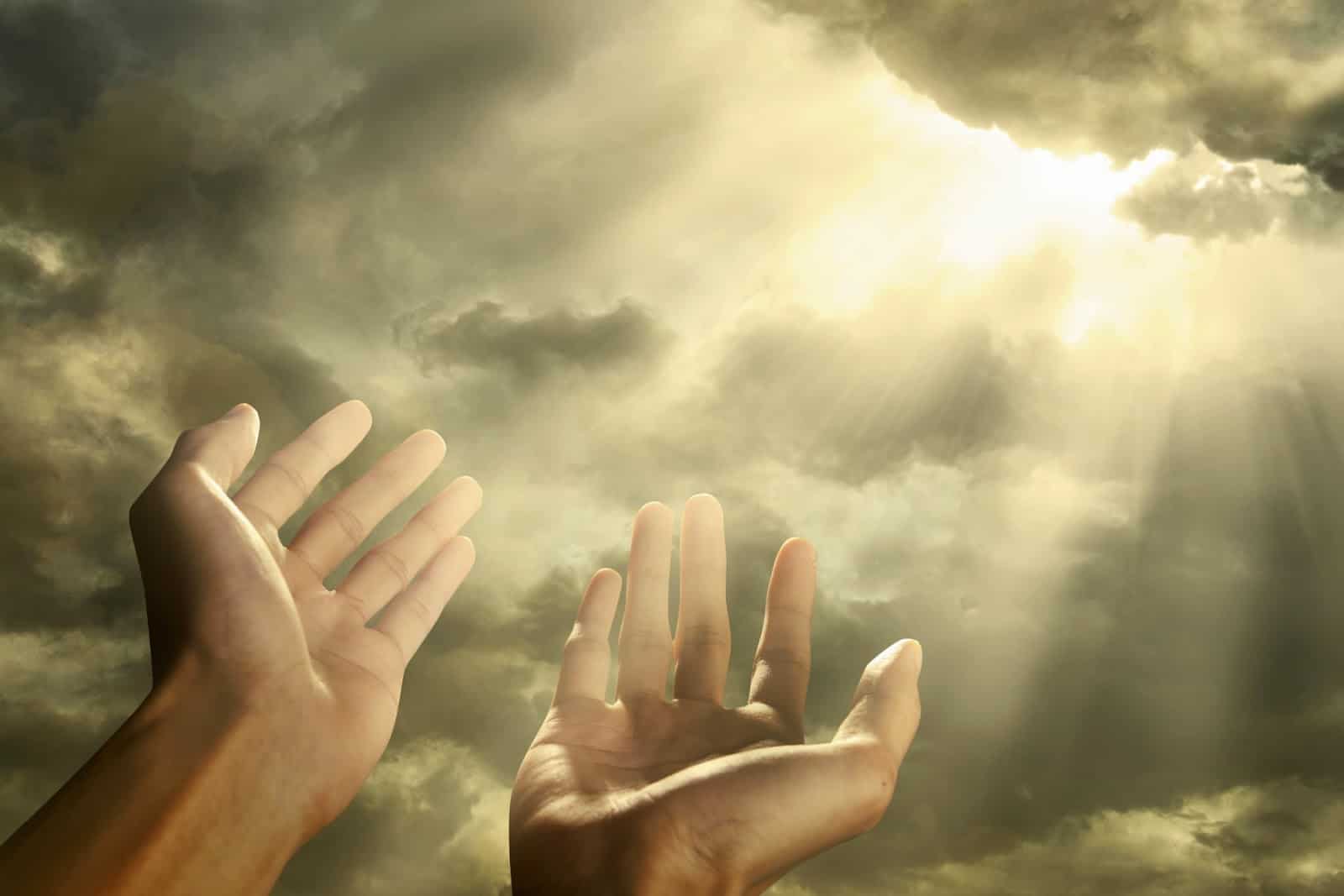 ردده الآن.. دعاء مفاتيح الجنان لقضاء الحاجات في اليوم الثالث من رمضان 1446