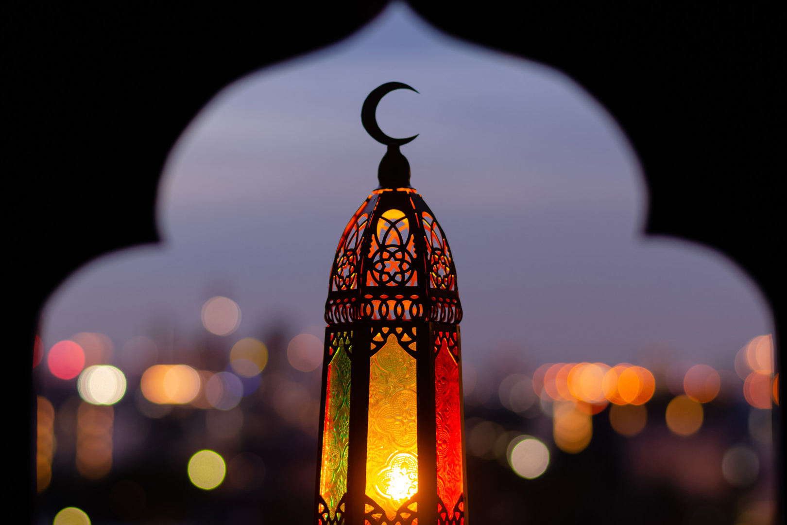 اللهم أعتق رقابنا من النـار.. دعاء ليلة النصف من رمضان 1446 والأعمال المستحبة
