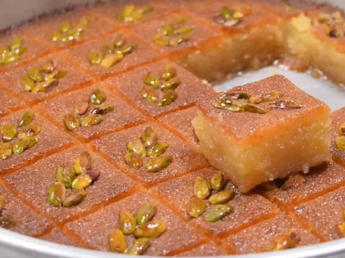 خطوات تحضير الهريسة المرملة بكل سهولة زي الجاهزة