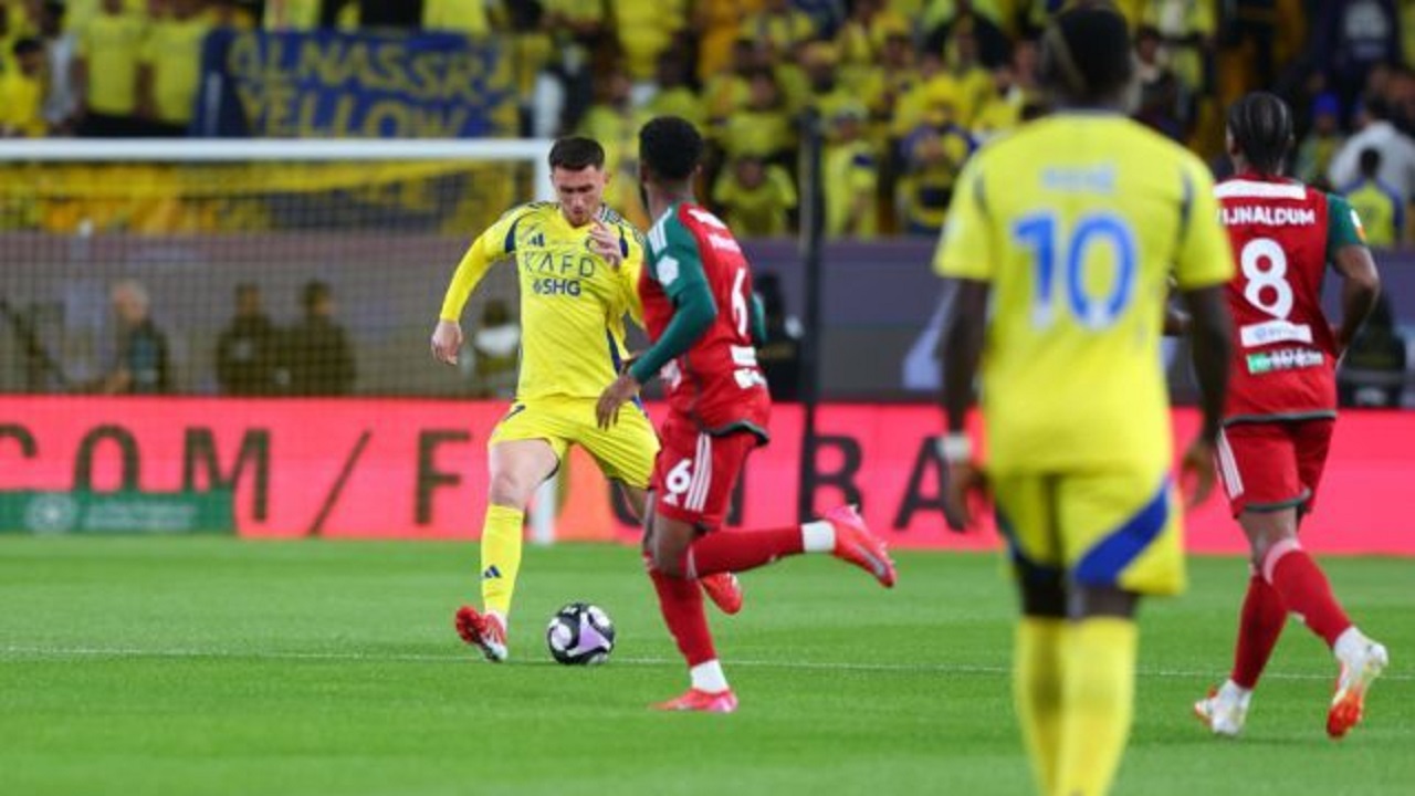 النصر السعودي يفتح النار على الحكام بعد الهزيمة أمام الاتفاق.. 3 مطالب من اتحاد الكرة