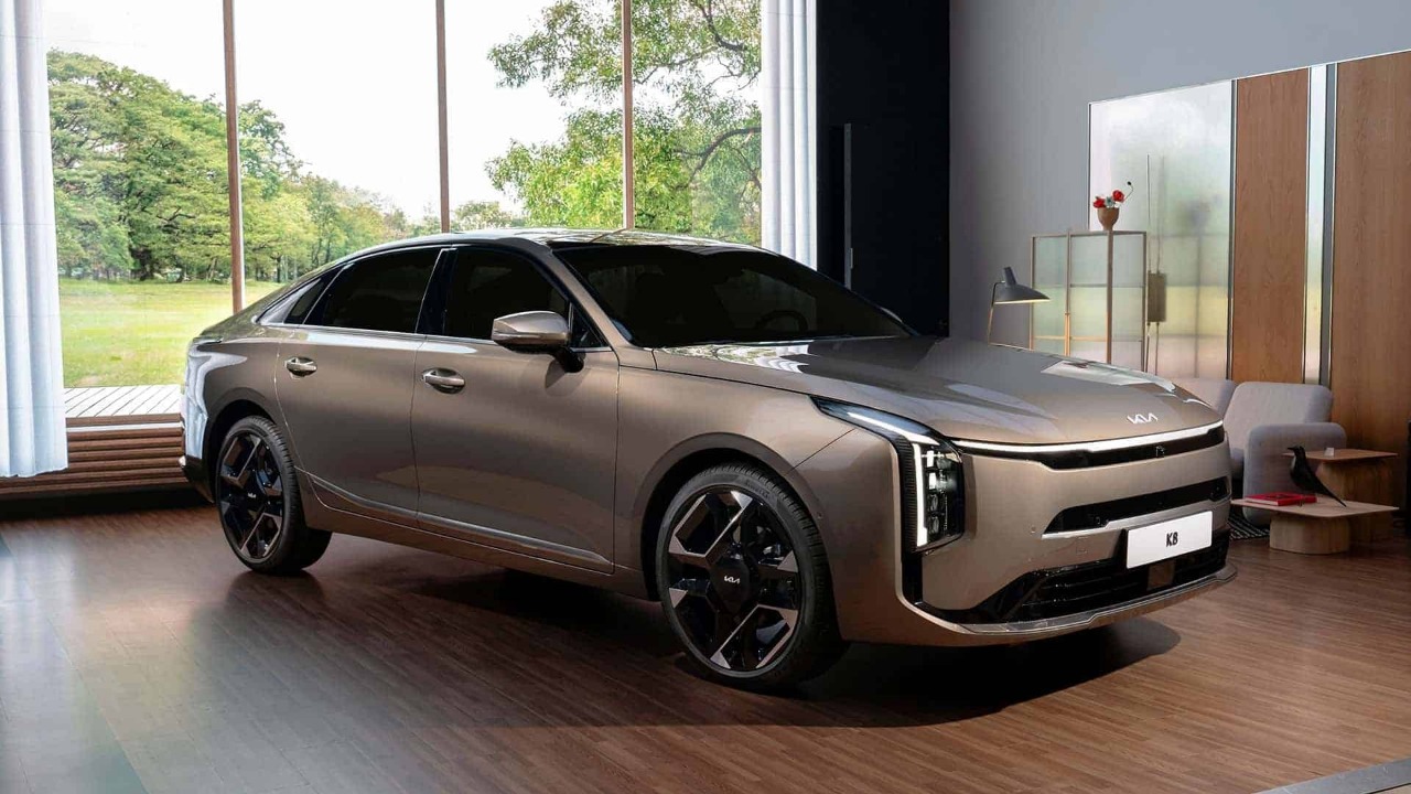 مواصفات وأسعار كيا K8 الجديدة 2025 في السعودية