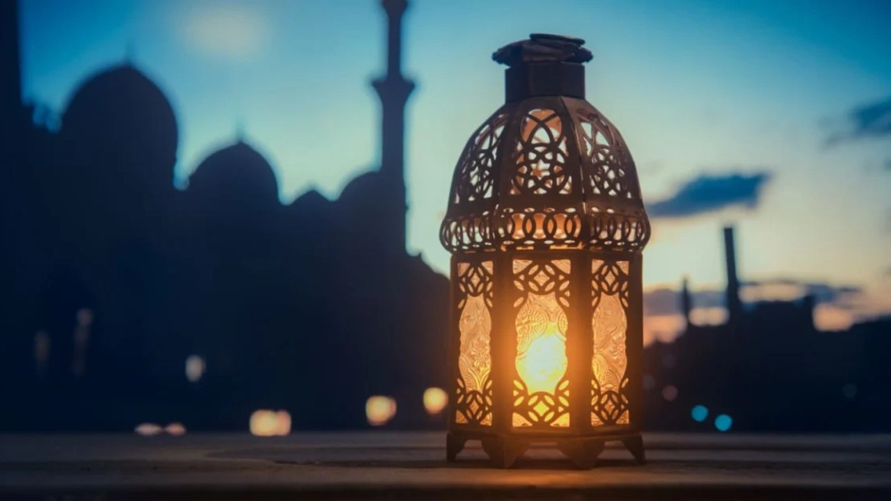 للفوز بالجائرة الكبرى .. رقم مسابقة المتنافسون في إذاعة القرآن الكريم 1446 وخطوات الاشتراك