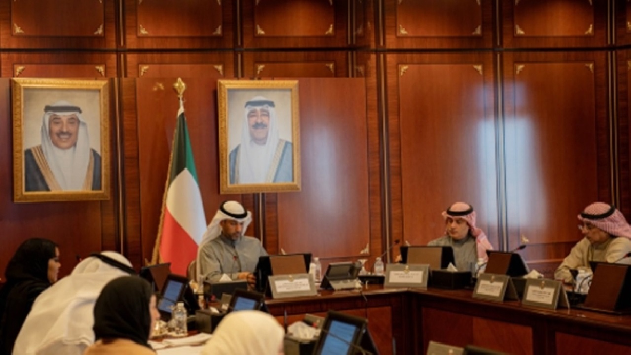 500,000 دينار.. هجمة على “التجارة” و”التأمينات” بالكويت لإلغاء التراخيص المنسية تفادياً لغرامة المستفيد الفعلي
