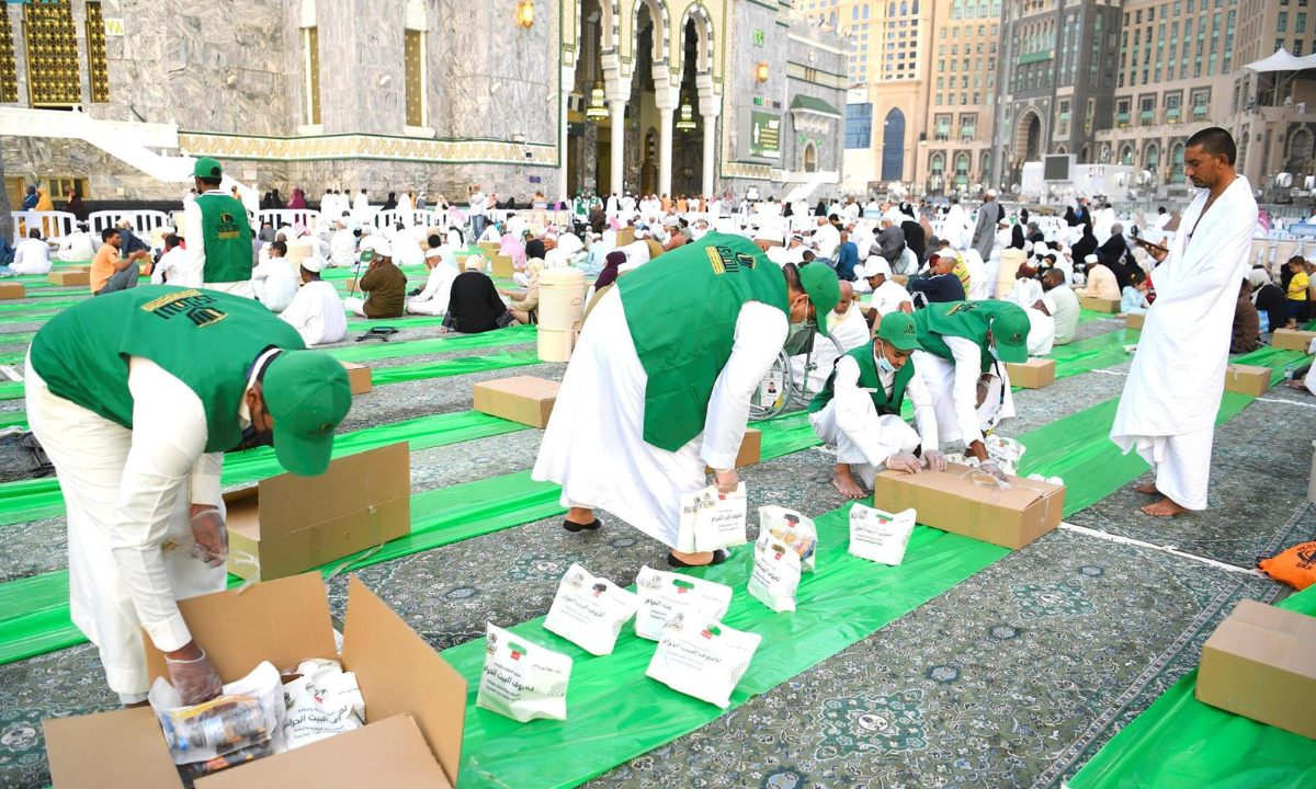 فتح باب التسجيل للاعتكاف في المسجد الحرام والمسجد النبوي 1446هـ عبر الموقع الرسمي alharamain.gov.sa.. والشروط المطلوبة