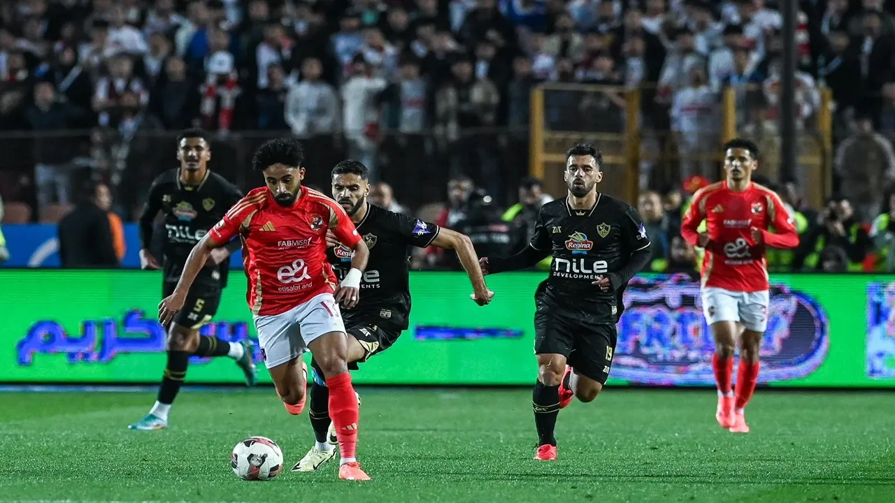 “بتعليق عامر عبد الله”.. ما القناة الناقلة لمباراة الأهلي والزمالك اليوم في قمة الدوري المصري؟