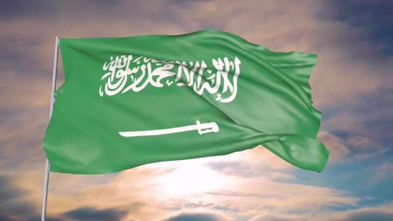 “هنأ أحبابك“.. أجمل عبارات عن يوم العلم السعودي عز وشموخ وفخر لكل سعودي