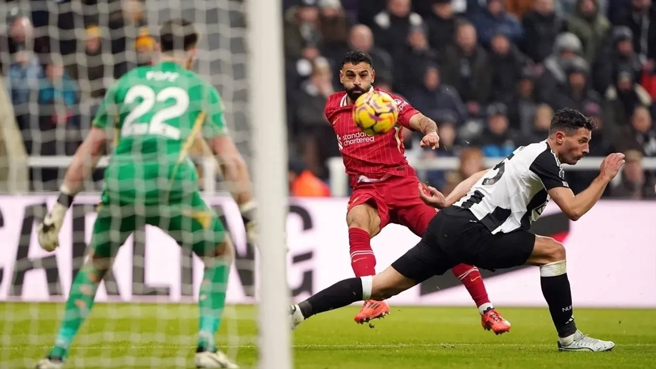 “ماتش الليفر اليوم”.. مباراة ليفربول ضد نيوكاسل Liverpool vs Newcastle في نهائي كأس الرابطة 2025.. اعرف القنوات الناقلة