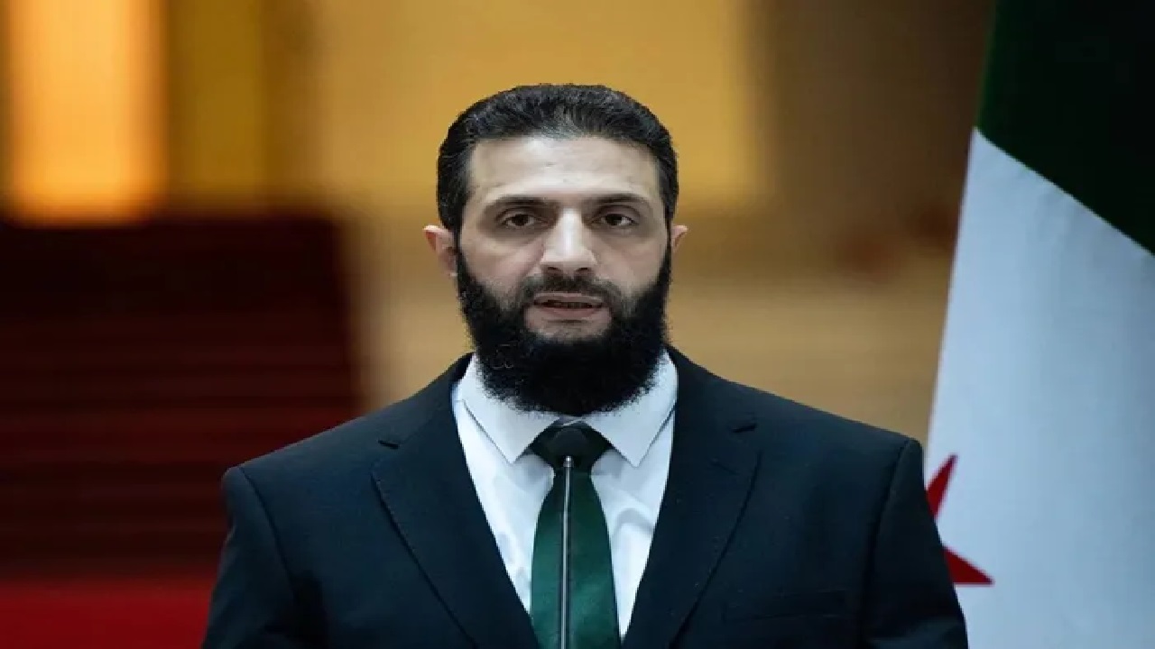 رسمياً مرسوم الرئيس أحمد الشرع بصرف منحة مالية للموظفين والمتقاعدين بمناسبة عيد الفطر.. موعد الصرف