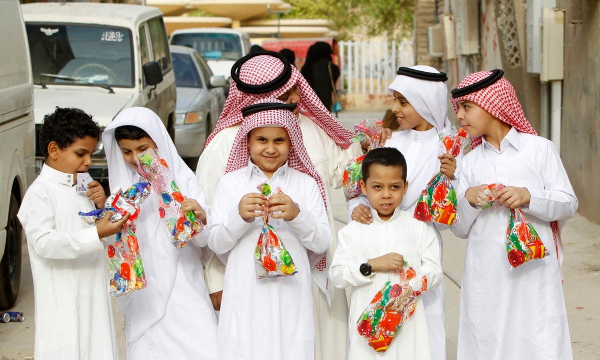 “رسميًا”.. موعد اجازة عيد الفطر المبارك في السعودية 2025 لكافة القطاعات (الحكومي والخاص وغير الربحي) والطلاب والبنوك