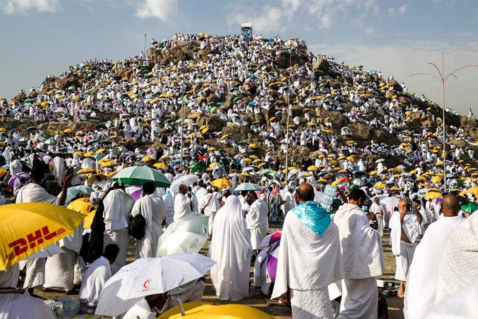 موعد وقفة عرفات 2025 متى موعدها وتوقيت إجازة يوم عرفة في مصر وفضل هذا اليوم على المسلمين
