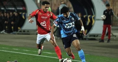 متى تنتهي منافسة الأهلي وبيراميدز على لقب الدوري بعيدًا عن النزاعات القانونية؟