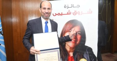 الزميل حسن السعدني يحصل على جائزة “شروق شيمي” في مجال الصحافة الرياضية