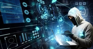 احذر من التطبيقات المزيفة.. طريقة اكتشافها قبل أن تتسلل إلى هاتفك!