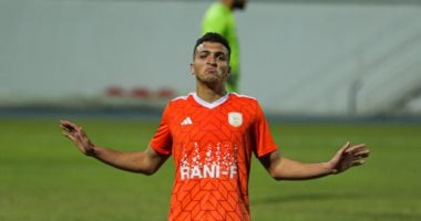 الأهلي يضايق الوقت لإنهاء صفقة المدافع الجديد لحل أزمة “المدافعين”