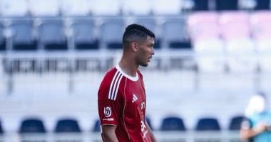 الأهلي يستفسر عن آراء ريبيرو حول العروض الدولية لأشرف داري