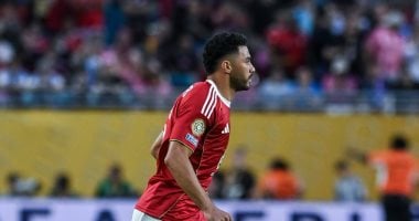 يسر إبراهيم يواصل استعداده لإنهاء برنامج التأهيل قبل الرحيل مع الأهلي إلى تونس