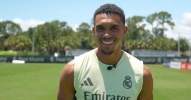 أرنولد يعبر عن سعادته بكل لحظة في ريال مدريد، واللاعبون رحبوا به بحرارة لا تصدق