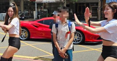 والدان يحتفلان بتخرج ابنهما بإحضار راقصتين وشرطة تايوان تتدخل في المناسبة – صور