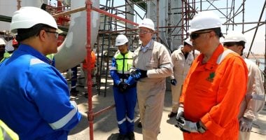 وزير البترول يزور ميناء سونكر للوقوف على استعدادات استقبال سفينة “Energos Power”