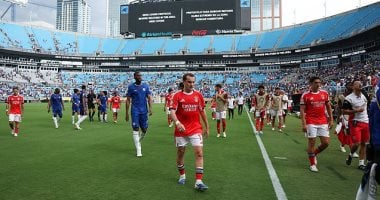 استئناف مباراة بنفيكا أمام تشيلسي بعد توقف استغرق أكثر من ساعة ونصف