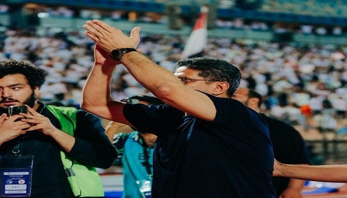 أيمن الرمادي يشيد بجماهير الزمالك الأوفى في العالم