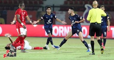 الأهلي يتصدى لبيراميدز في الجولة الخامسة من الدوري الممتاز 30 أغسطس