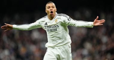 أساطير ارتدوا قميصي ريال مدريد وباريس سان جيرمان قبل مواجهة مونديال الأندية